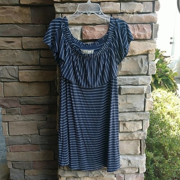 Abercrombie & Fitch Dress Cold Shoulder Medium - Picture 1 of 5